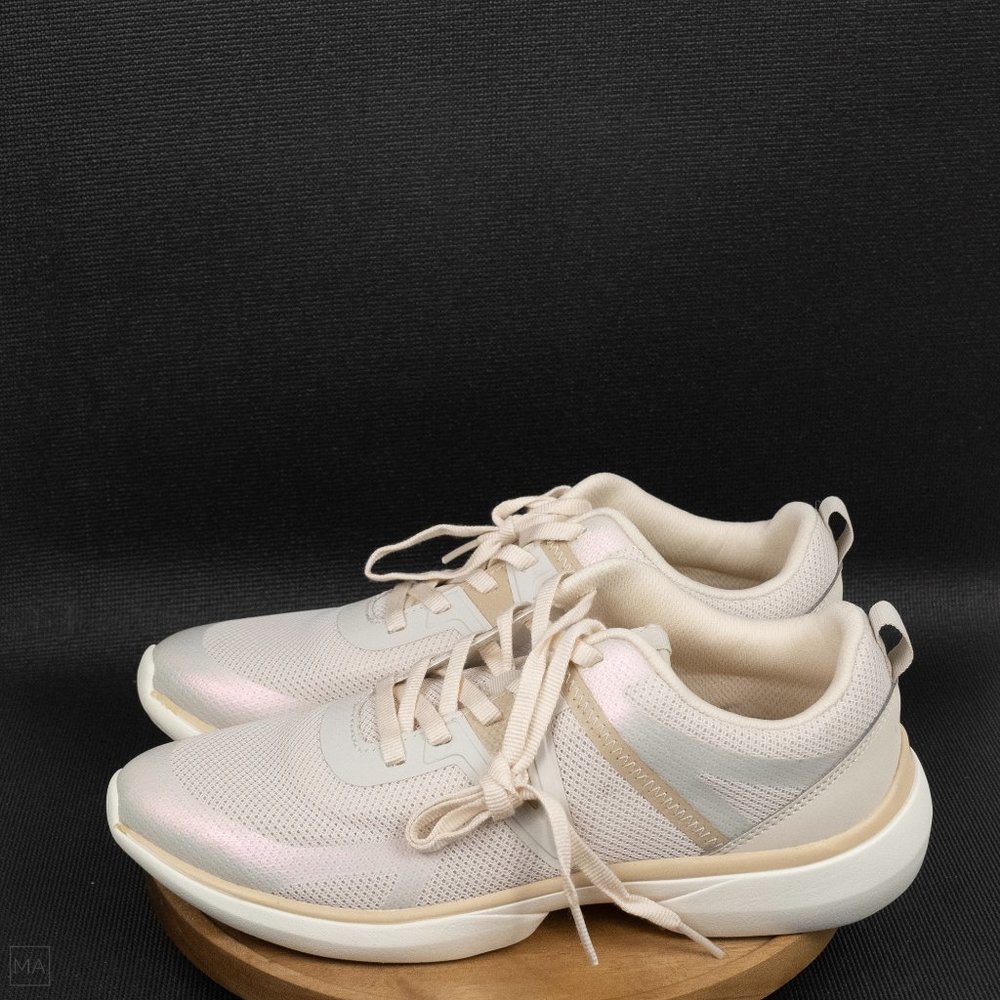 NWOT Vionic Women's Leyo Sneakers Cream - Picture 2 of 9